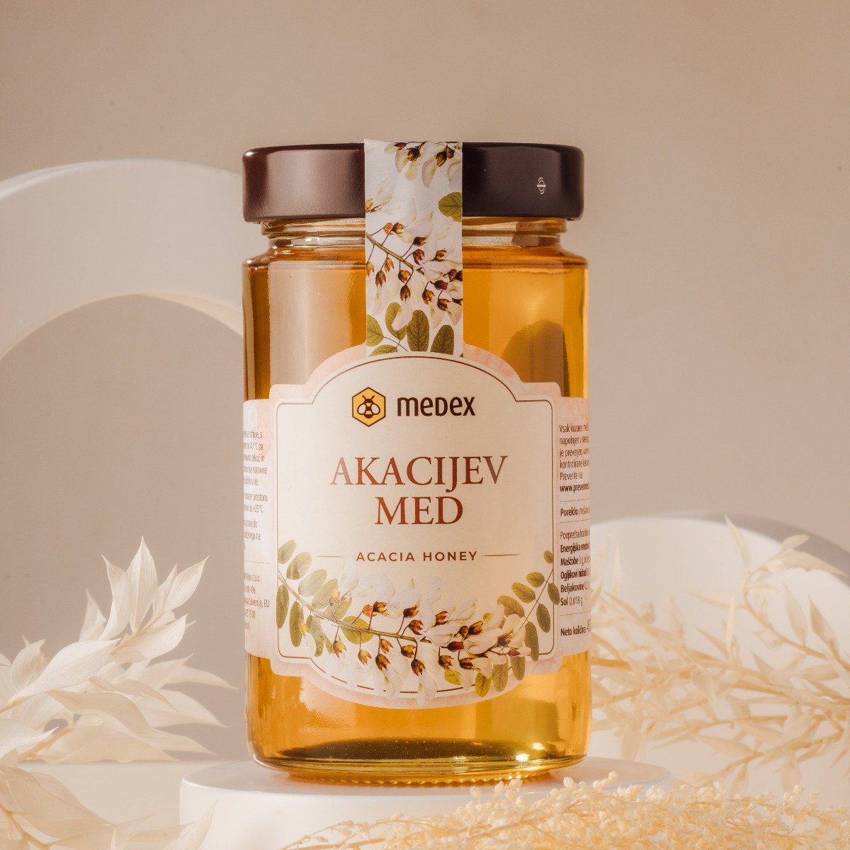 30013_MEDAKACIJA900G_v4